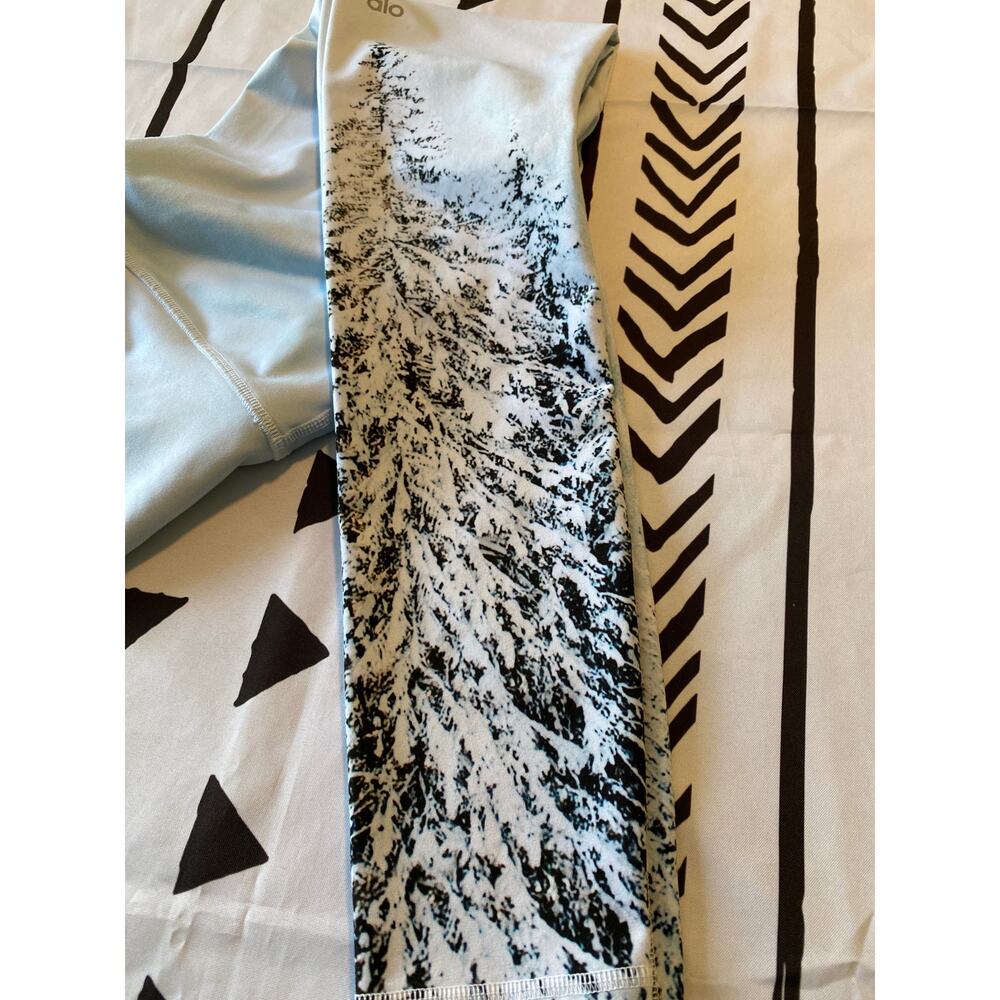 Alo Yoga Printed Leggings Size S - Picture 7 of 11